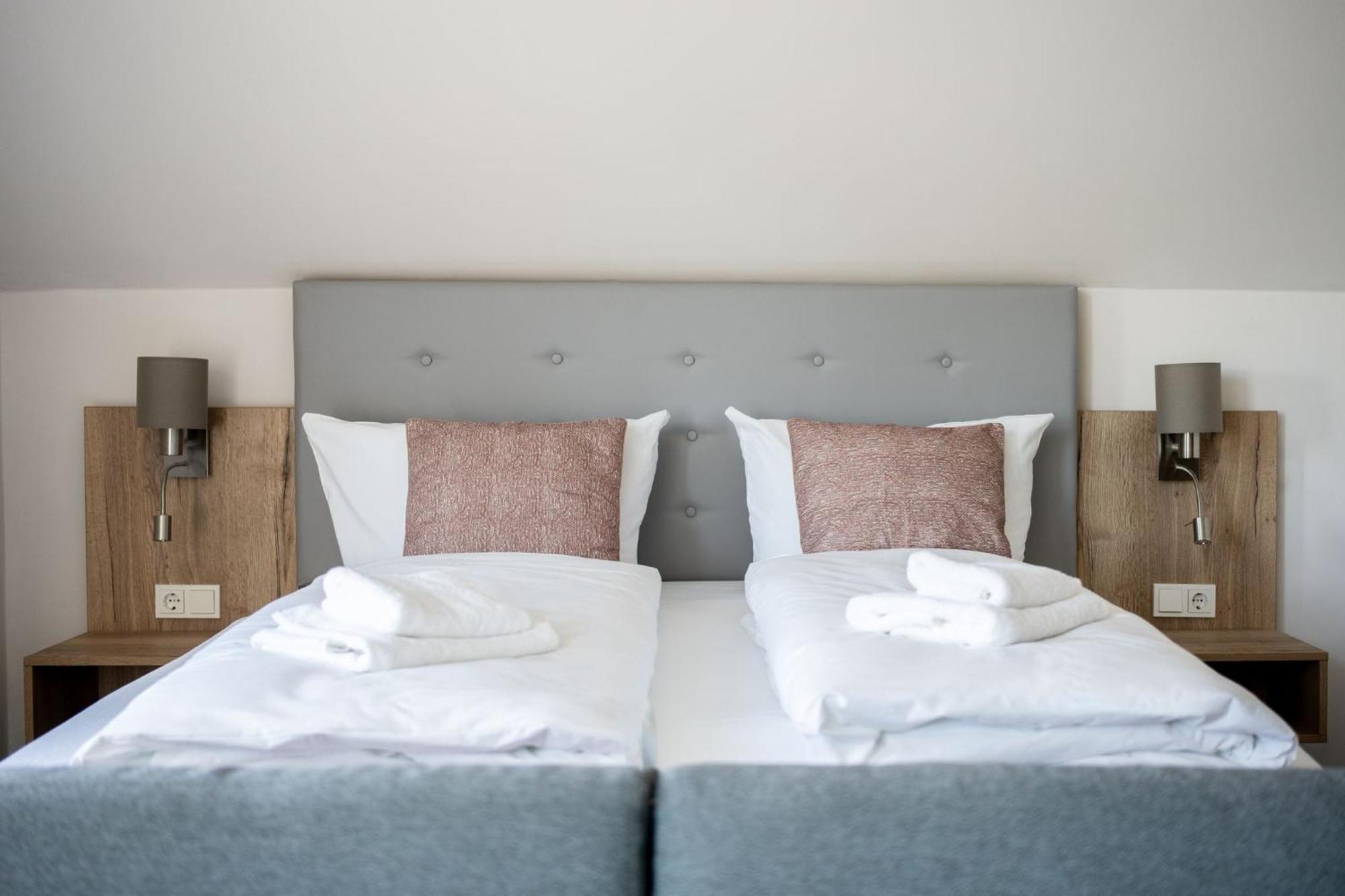 Nordseehotel Tausendschoen Carolinensiel Chambre photo